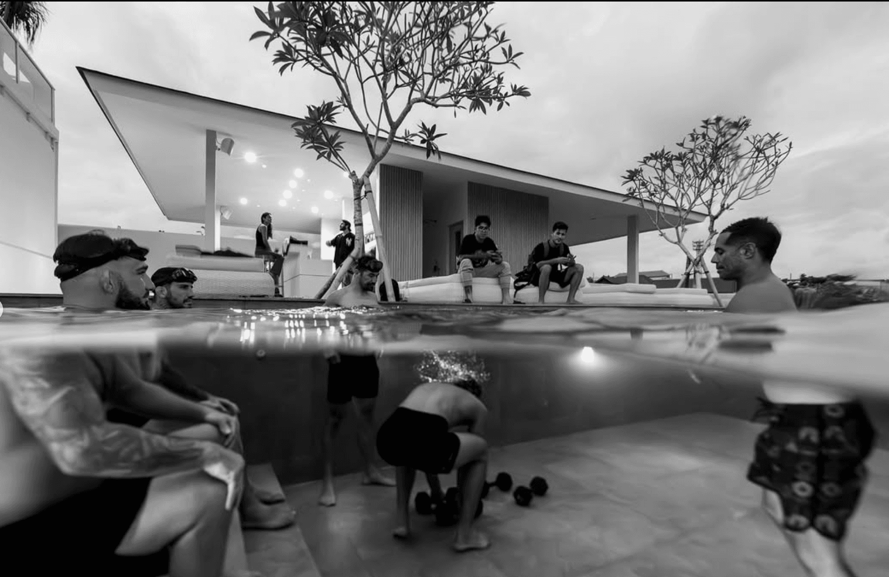 Harvard Business School using monis.rent